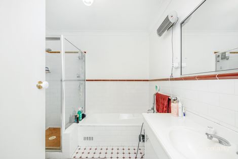 Property photo of 3/29-33 Wilsons Road Mount Hutton NSW 2290