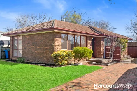Property photo of 17 Damian Court Cranbourne VIC 3977