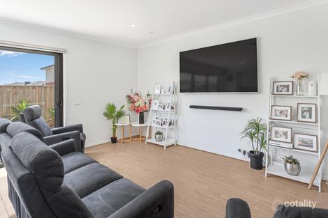 Property photo of 29 Wedgebill Circuit Werribee VIC 3030