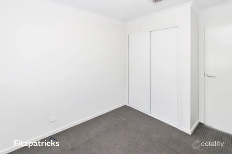 Property photo of 5 Kanooka Place Forest Hill NSW 2651