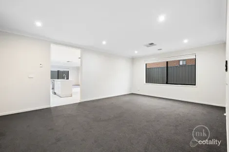 Property photo of 16 Euclid Road Kalkallo VIC 3064