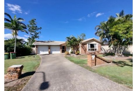 Property photo of 4 Mattes Place Meadowbrook QLD 4131