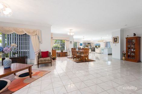 Property photo of 35 Port Jackson Boulevard Clear Island Waters QLD 4226