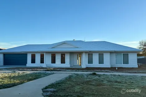 14 James St, Mansfield, VIC 3722