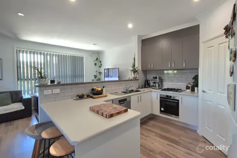 Property photo of 4/403 Old Melbourne Road Ballan VIC 3342