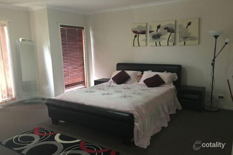 Property photo of 24 Oakgrove Drive Craigieburn VIC 3064