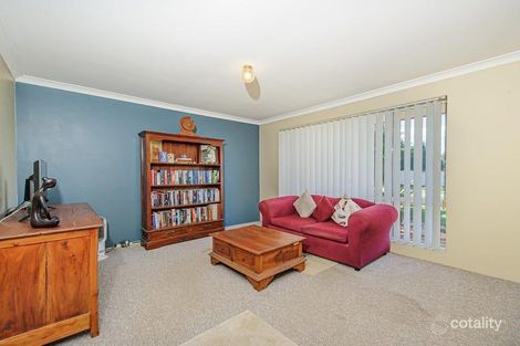 Property photo of 3 Sunningdale Chase Meadow Springs WA 6210