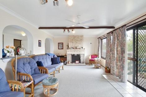 Property photo of 5 Whitby Street Warners Bay NSW 2282