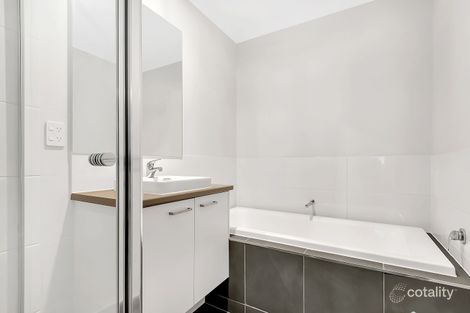 Property photo of 271 Marathon Boulevard Craigieburn VIC 3064