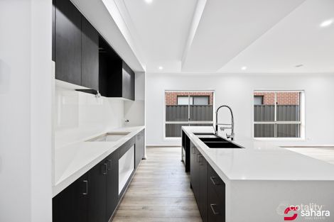 Property photo of 15 Ballad Street Strathtulloh VIC 3338