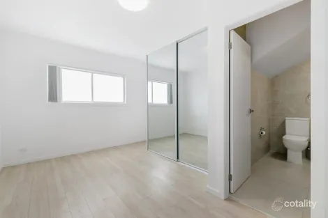 Property photo of 13/207 Targo Road Girraween NSW 2145