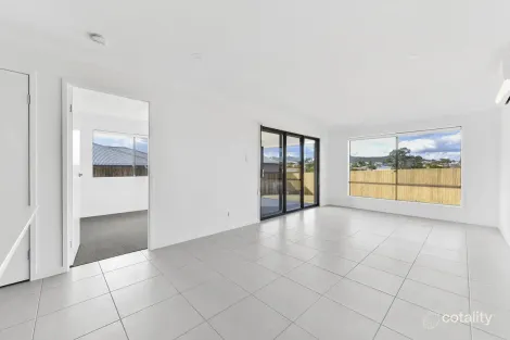 Property photo of 1/59 Crockers Road Westbrook QLD 4350