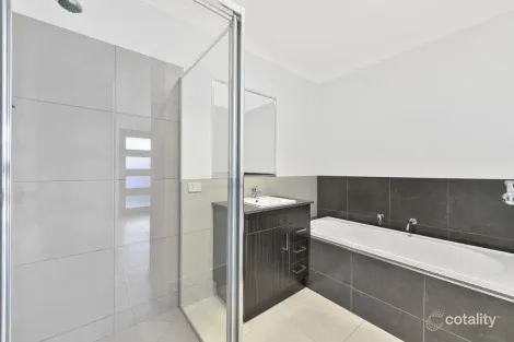 Property photo of 1/59 Crockers Road Westbrook QLD 4350