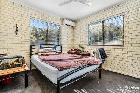 Property photo of 8/90 Farnborough Road Meikleville Hill QLD 4703