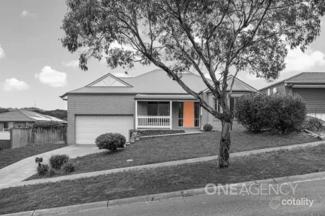 13 Windsor Rise, Sunbury, VIC 3429