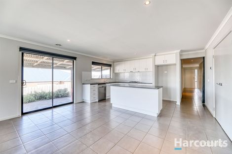Property photo of 31 Shae Crescent Drouin VIC 3818