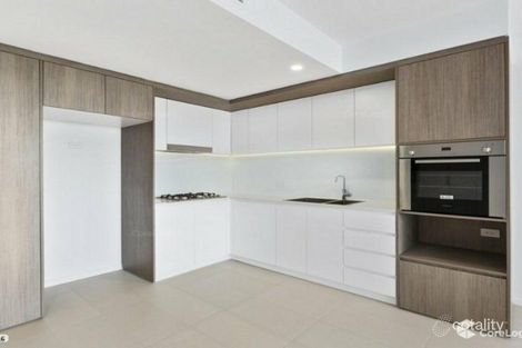 Property photo of 2033/123 Cavendish Road Coorparoo QLD 4151