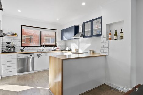 Property photo of 16 Rimfire Walk Maribyrnong VIC 3032