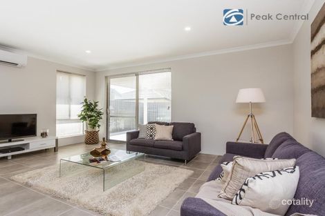 Property photo of 40 Apatite Street Treeby WA 6164