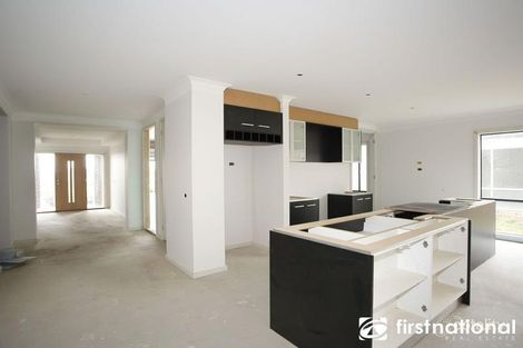 Property photo of 9 Edenbrook Circuit Pakenham VIC 3810