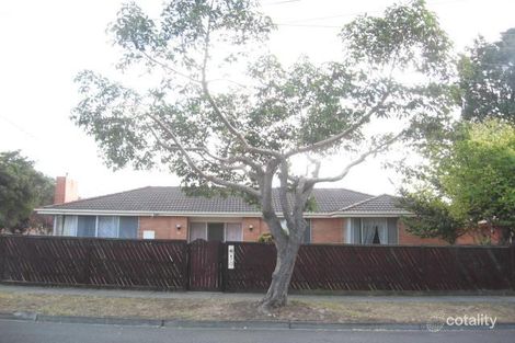 13 Waratah Dr, Dandenong North, VIC 3175