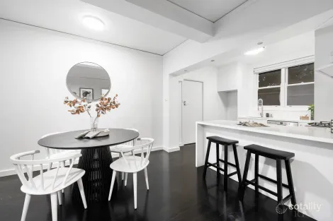 Property photo of 1/15 Shakespeare Grove Hawthorn VIC 3122