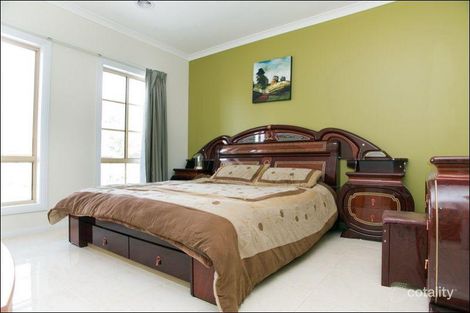 Property photo of 35 Quartz Grove Epping VIC 3076