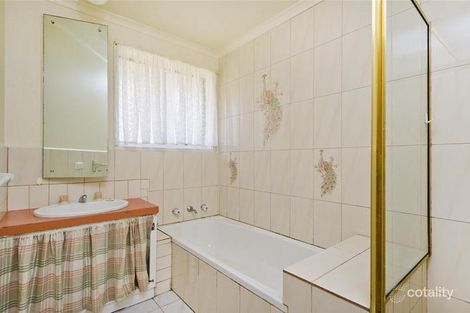 Property photo of 18 Zircon Street Wyndham Vale VIC 3024