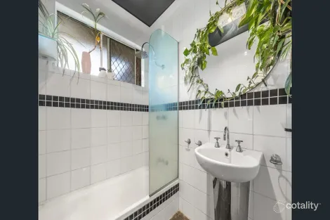 Property photo of 114 Craigie Drive Craigie WA 6025