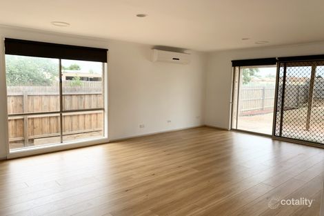Property photo of 73 Flemington Crescent Werribee VIC 3030