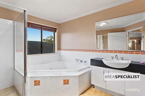Property photo of 15 Cobbler Grange Lynbrook VIC 3975