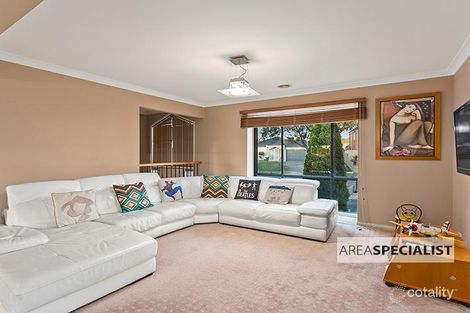 Property photo of 15 Cobbler Grange Lynbrook VIC 3975