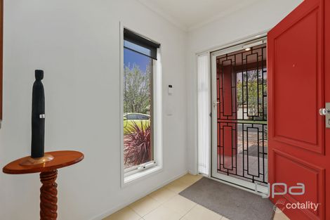 Property photo of 18 St Lukes Road Tarneit VIC 3029