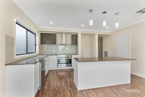 Property photo of 18 Arkins Circuit Tarneit VIC 3029