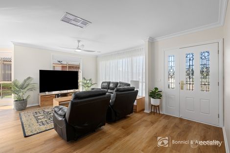 Property photo of 11 Whernside Drive Wodonga VIC 3690