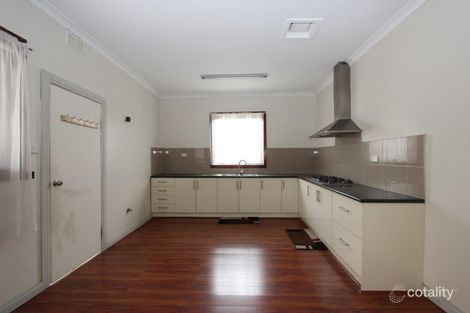 Property photo of 19 Foxton Street St Albans VIC 3021