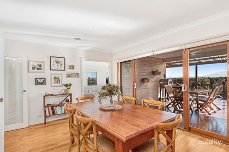 Property photo of 3 Pindara Place Gisborne VIC 3437