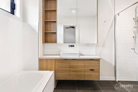 Property photo of 2/4 Strettle Street Thornbury VIC 3071
