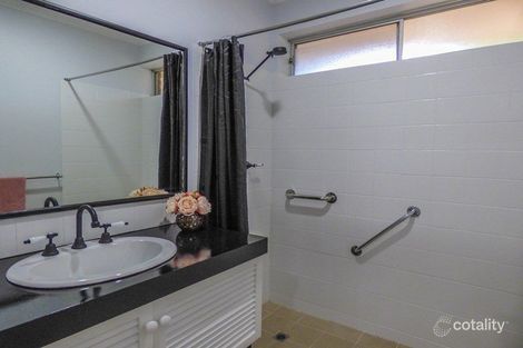Property photo of 11/19 Byron Road Kalamunda WA 6076