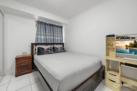 Property photo of 8 Rushes Place Minto NSW 2566