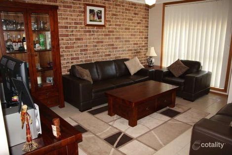 Property photo of 1/277 Copperfield Drive Rosemeadow NSW 2560
