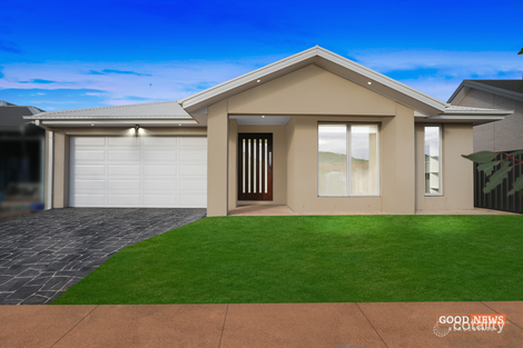 33 Saltaire Dr, Strathtulloh, VIC 3338