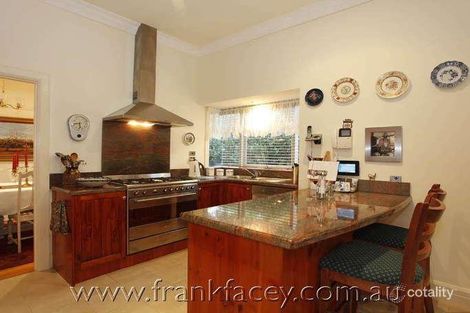 Property photo of 15 Brisbane Street Berwick VIC 3806