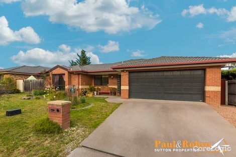 Property photo of 22 Dillwynia Crescent Jerrabomberra NSW 2619