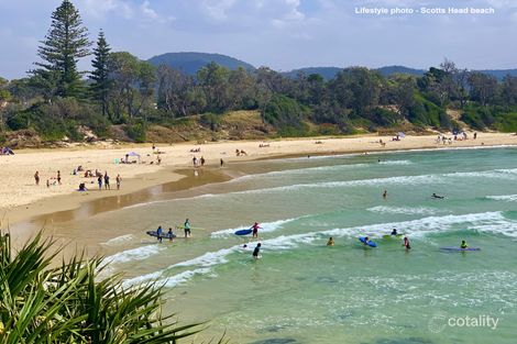 Property photo of 30 McLeod Drive Scotts Head NSW 2447