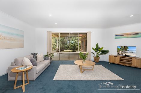 Property photo of 7 Kallatina Place Yamba NSW 2464