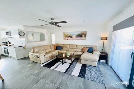 Property photo of 5/11 Christina Court Mermaid Waters QLD 4218