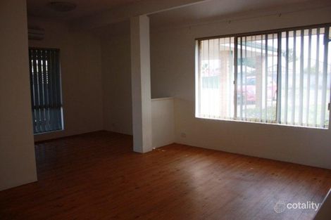 Property photo of 28 Resolution Drive Waikiki WA 6169