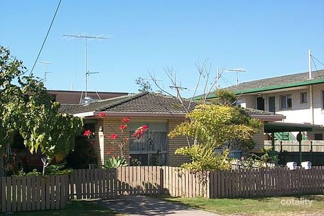 4 Goonawarra Dr, Mooloolaba, QLD 4557