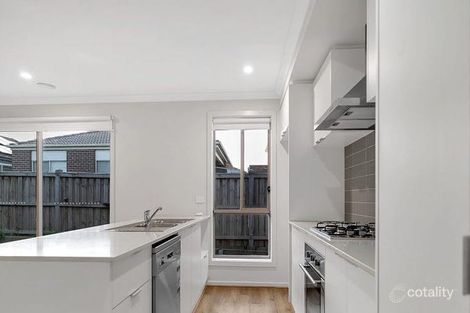 Property photo of 13 Morang Street Mickleham VIC 3064